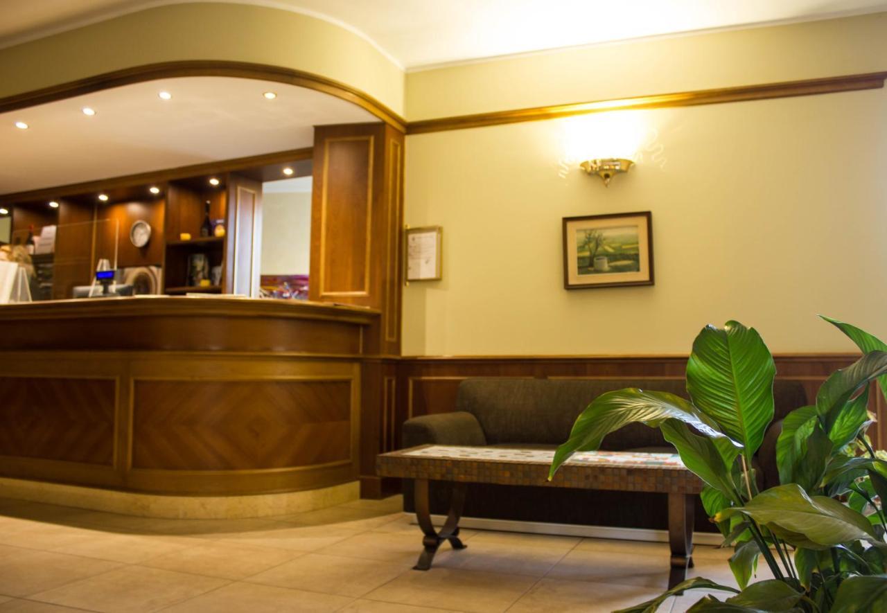 Hotel Valentino Acqui Terme Esterno foto