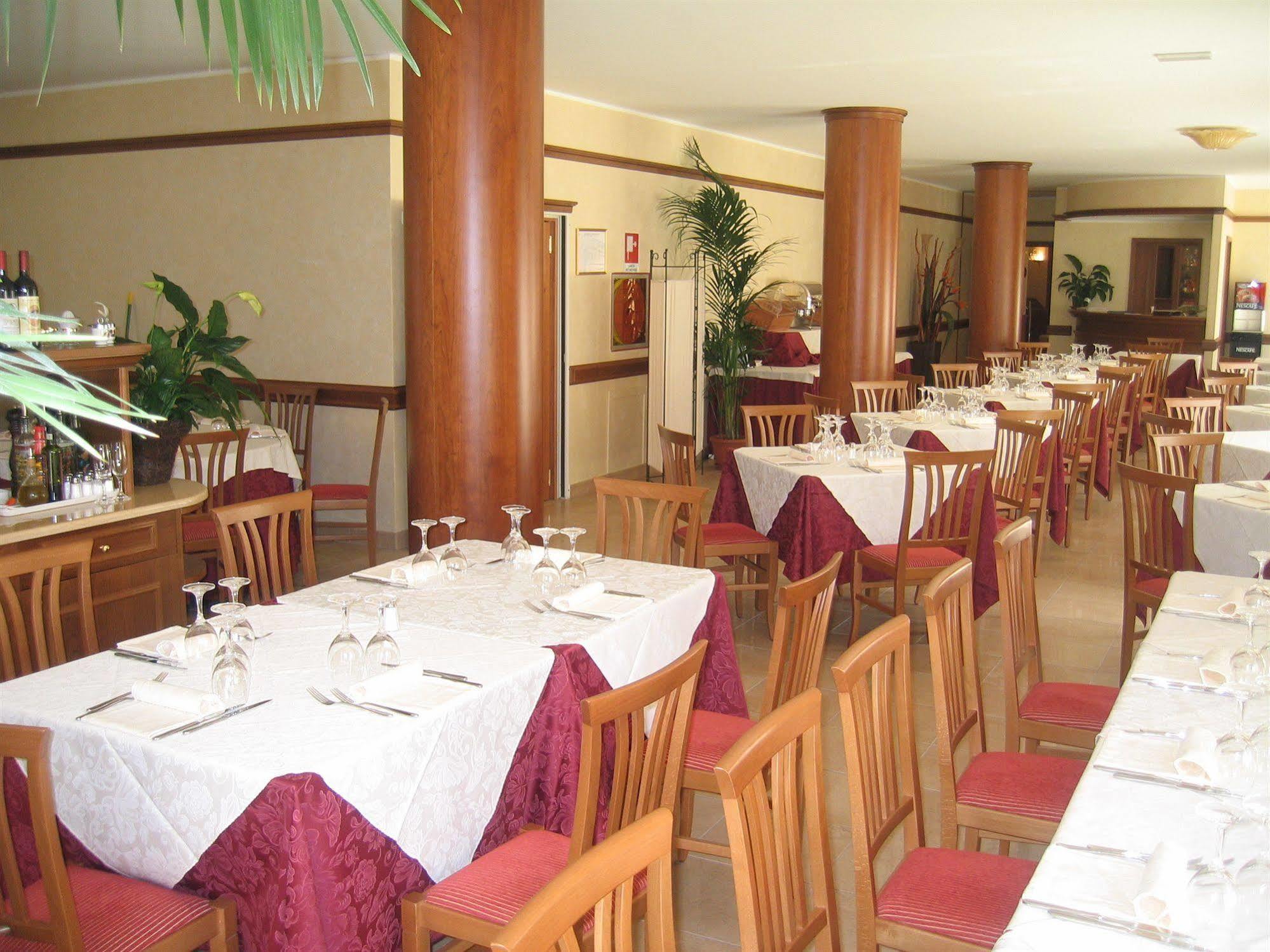 Hotel Valentino Acqui Terme Esterno foto